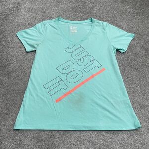 The Nike Tee Dri-Fit Graphic T-Shirt Womens Large Green V-Neck Active Athletic